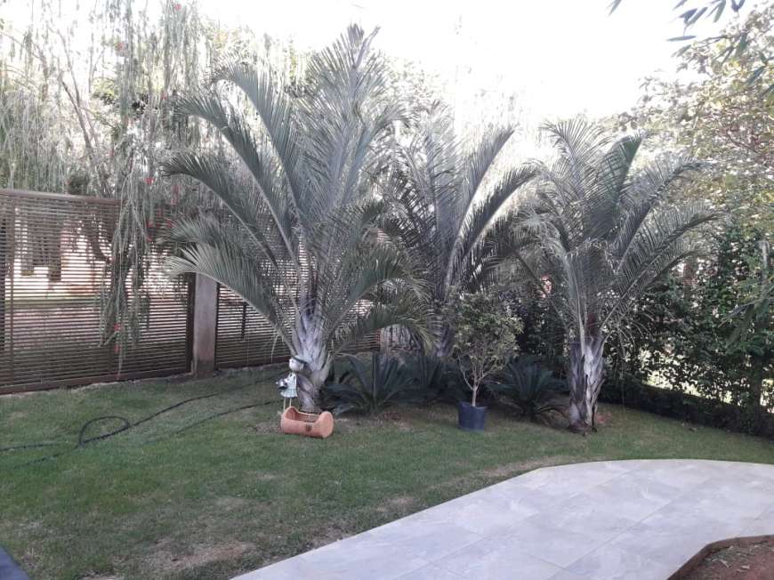 Casa de Condomínio com 4 Quartos à Venda, 392 m² por R$ 1.350.000